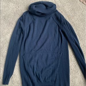 lulu turtleneck light sweater